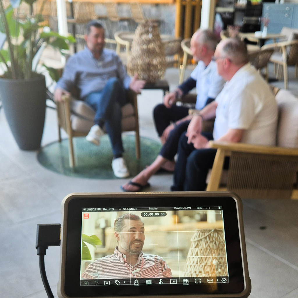 Sony FX6 with Atomos Ninja monitor in an documentary interview film setup